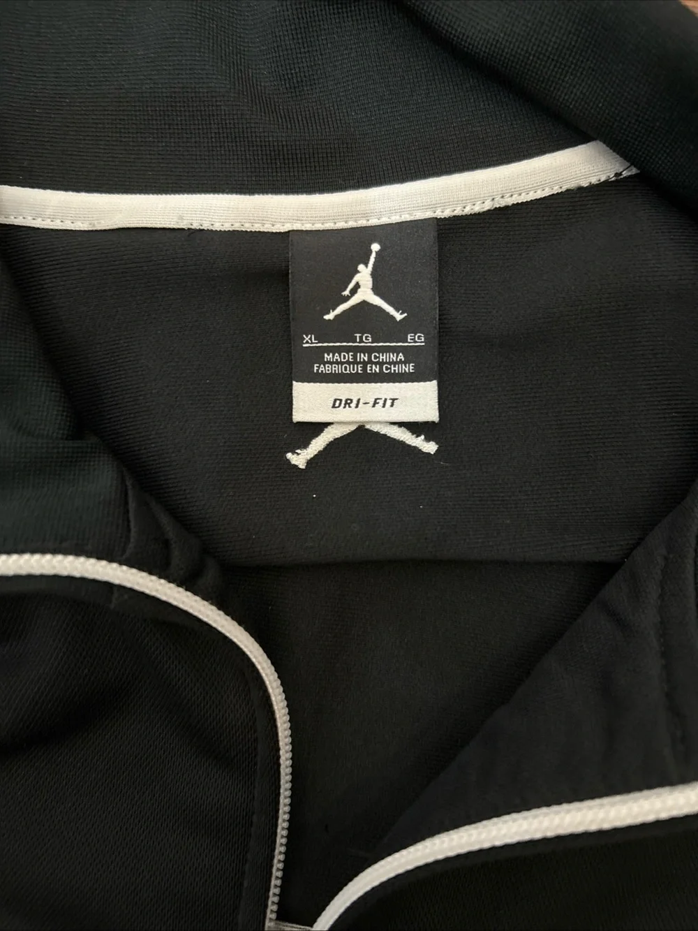 Nike Air Jordan Dri-fit Men’s Athletic Jacket Size XL (2011)